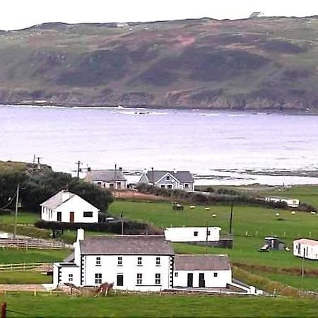 Biddy Ban'S Hotel Carnmalin Kültér fotó