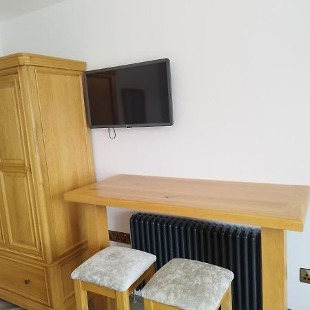 Biddy Ban'S Hotel Carnmalin Kültér fotó
