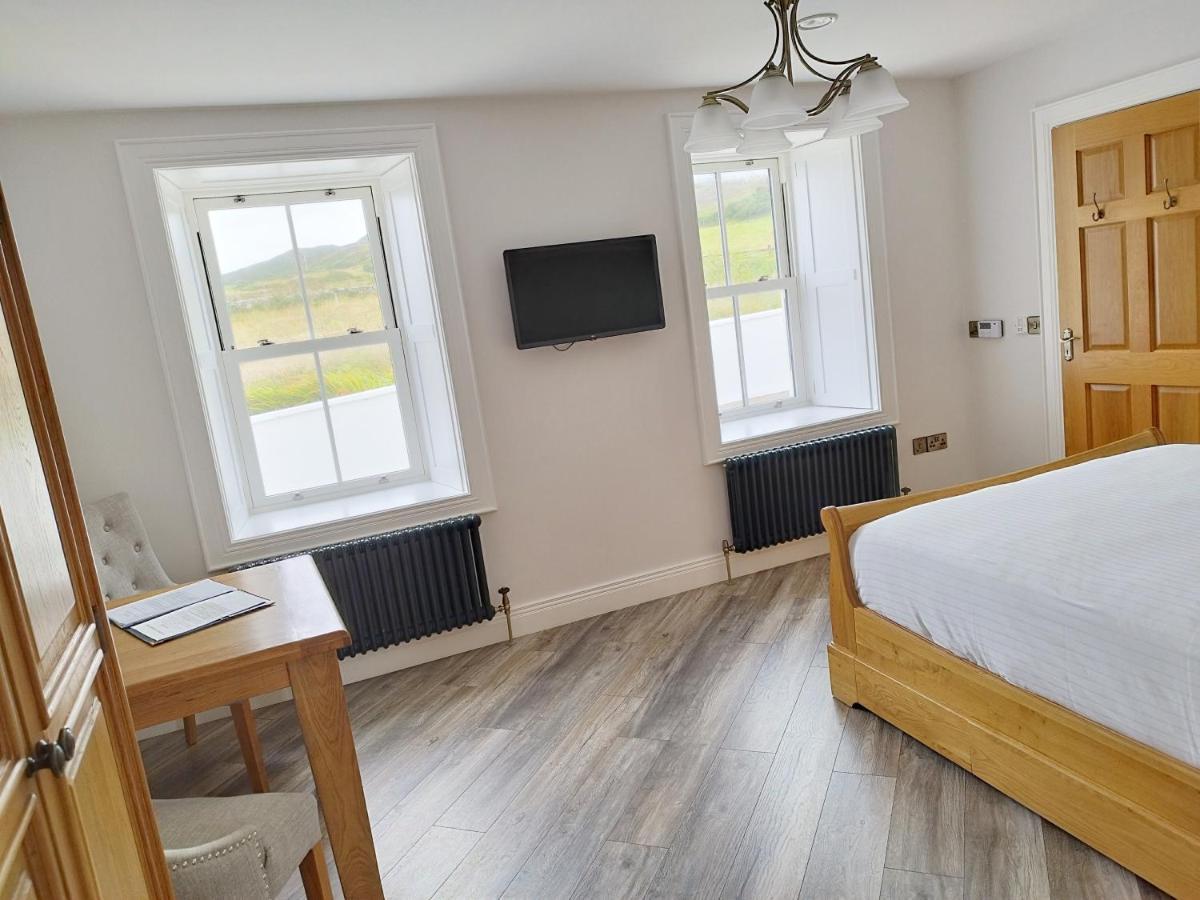 Biddy Ban'S Hotel Carnmalin Kültér fotó