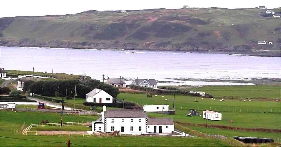 Biddy Ban'S Hotel Carnmalin Kültér fotó