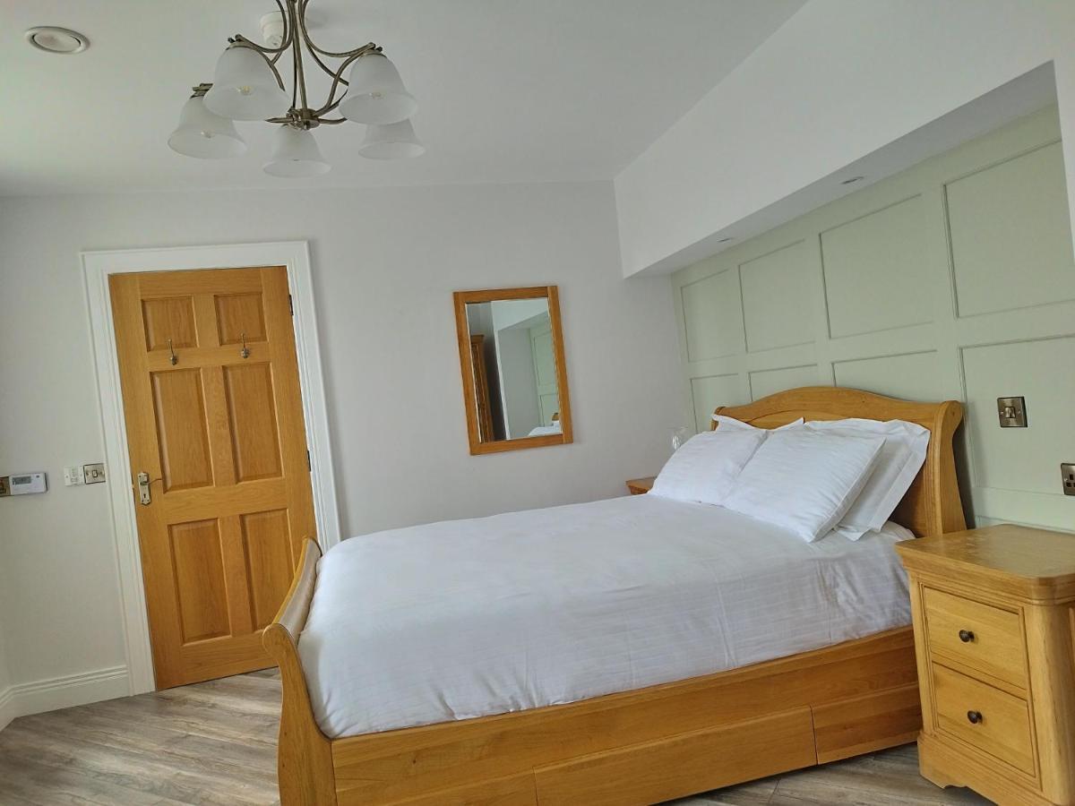 Biddy Ban'S Hotel Carnmalin Kültér fotó