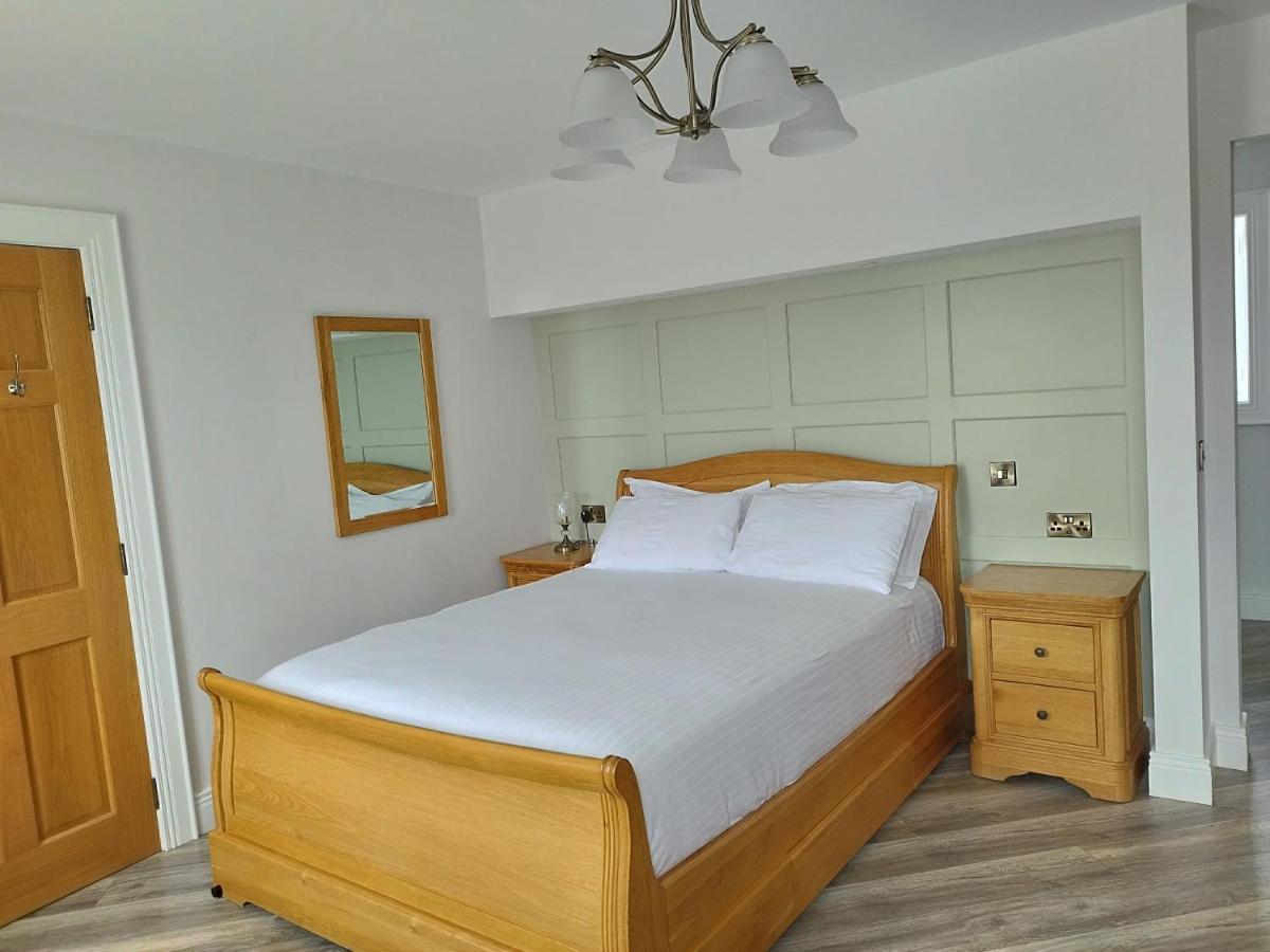 Biddy Ban'S Hotel Carnmalin Kültér fotó